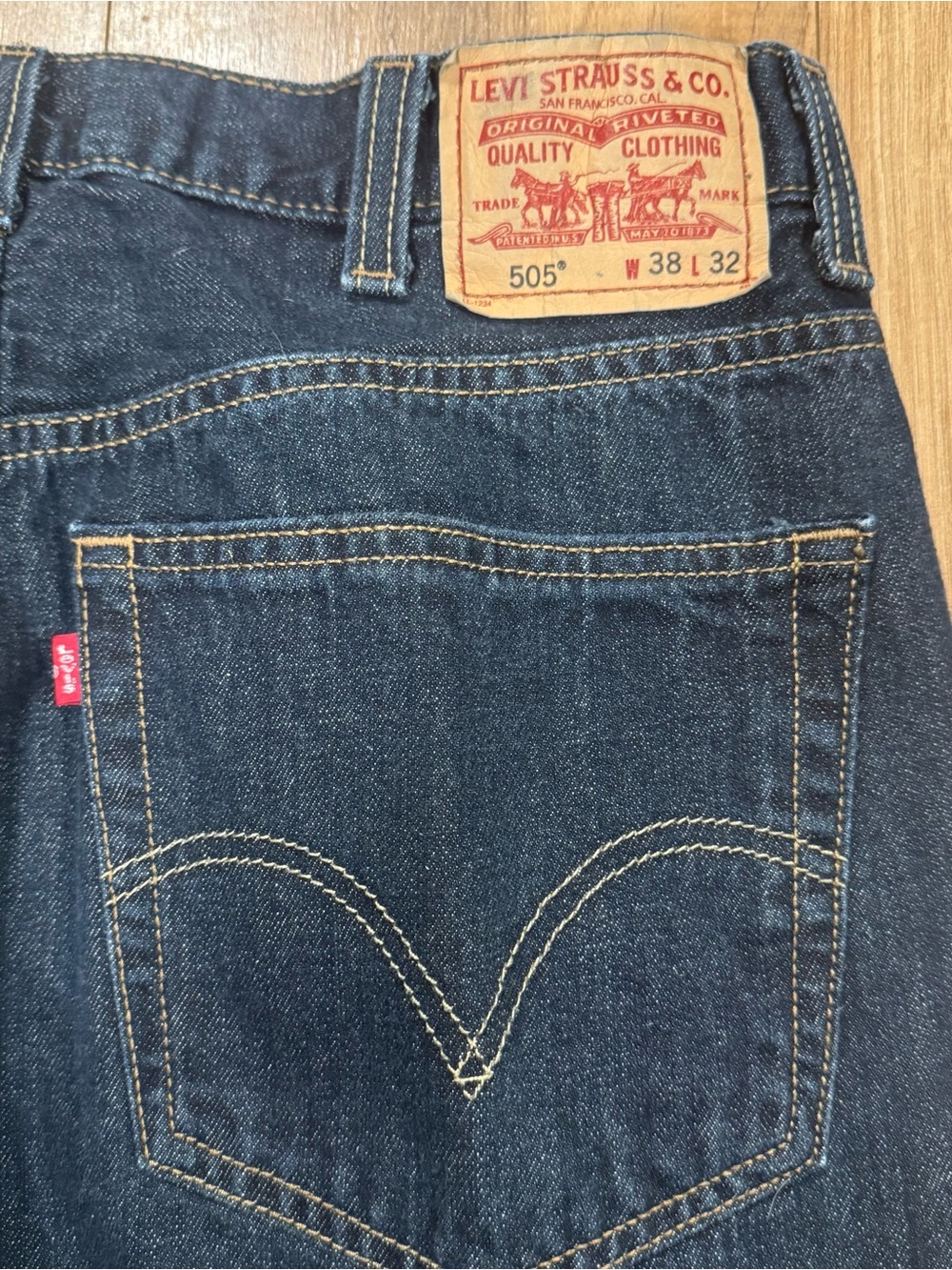 Red Tag Blackwing Levis 505 Jeans Mens 38x32 Dark Blue Denim Regular Fit Y2K
